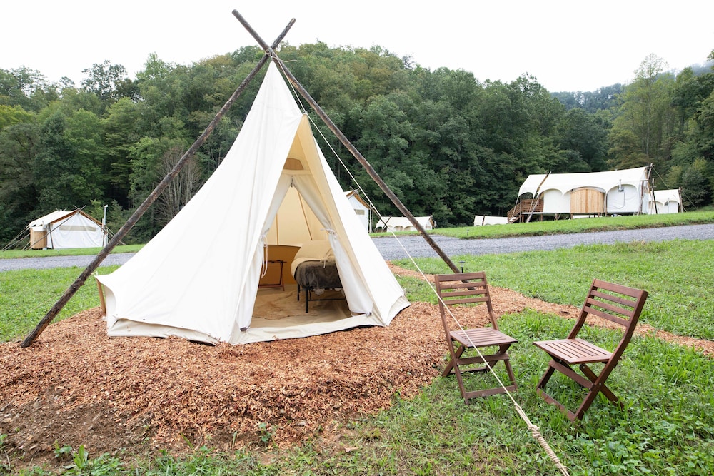 Stargazer with Kids Tent - Private Bath photo 3