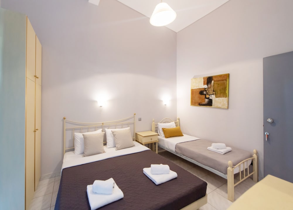 Classic Triple Room photo 1