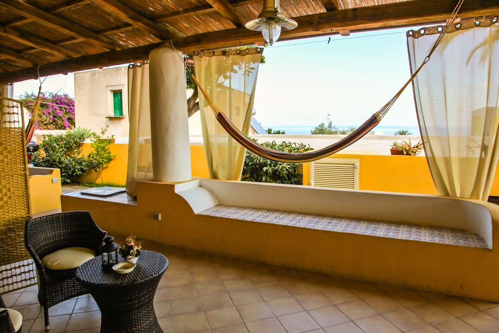 Double or Twin Room, Terrace, Partial Sea View, photo 6