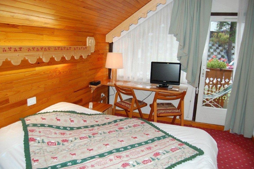 Premium Double Room photo 2