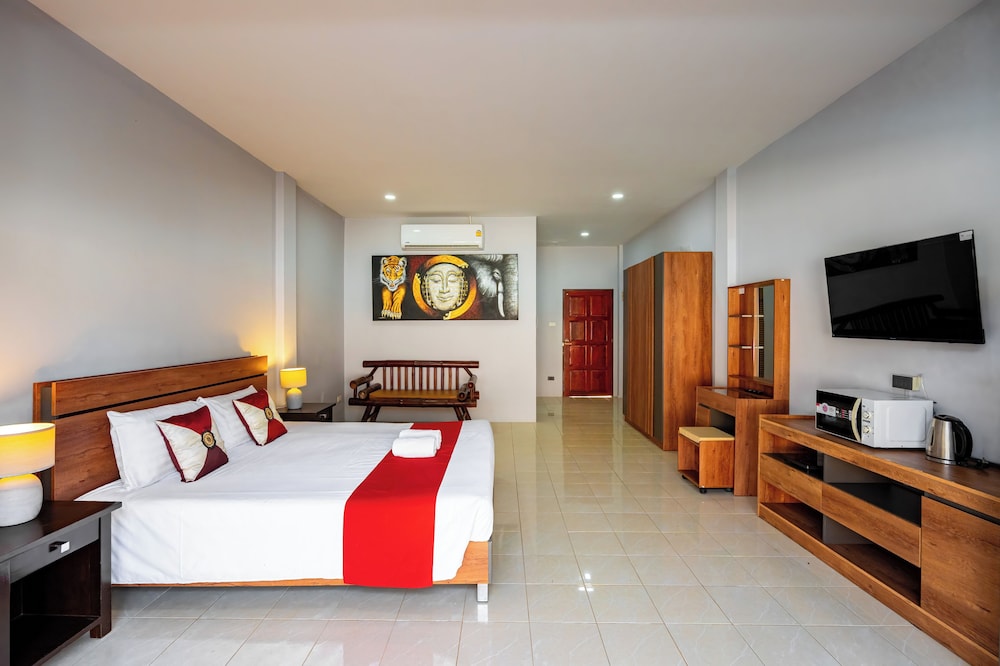 Deluxe Apartment, 1 Double Bed, Pool View