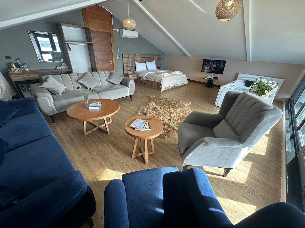 Elite Studio Suite, Bay View, Overwater photo 1