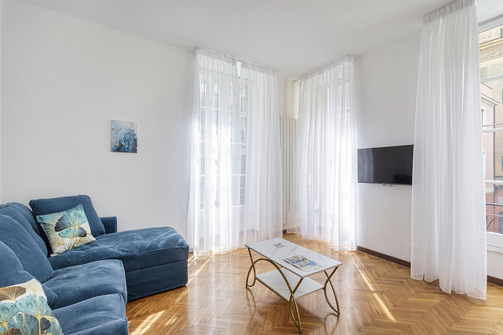 Apartment photo 1