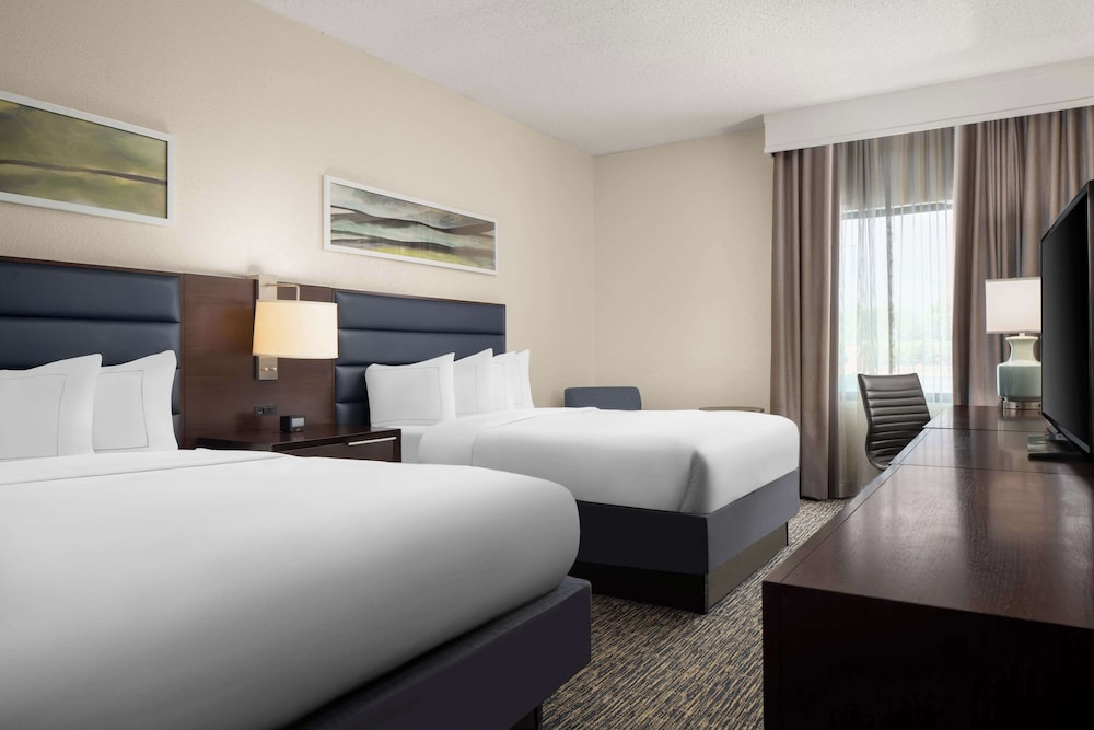 Room, 1 King Bed, Accessible (Hearing, Top Floor)
