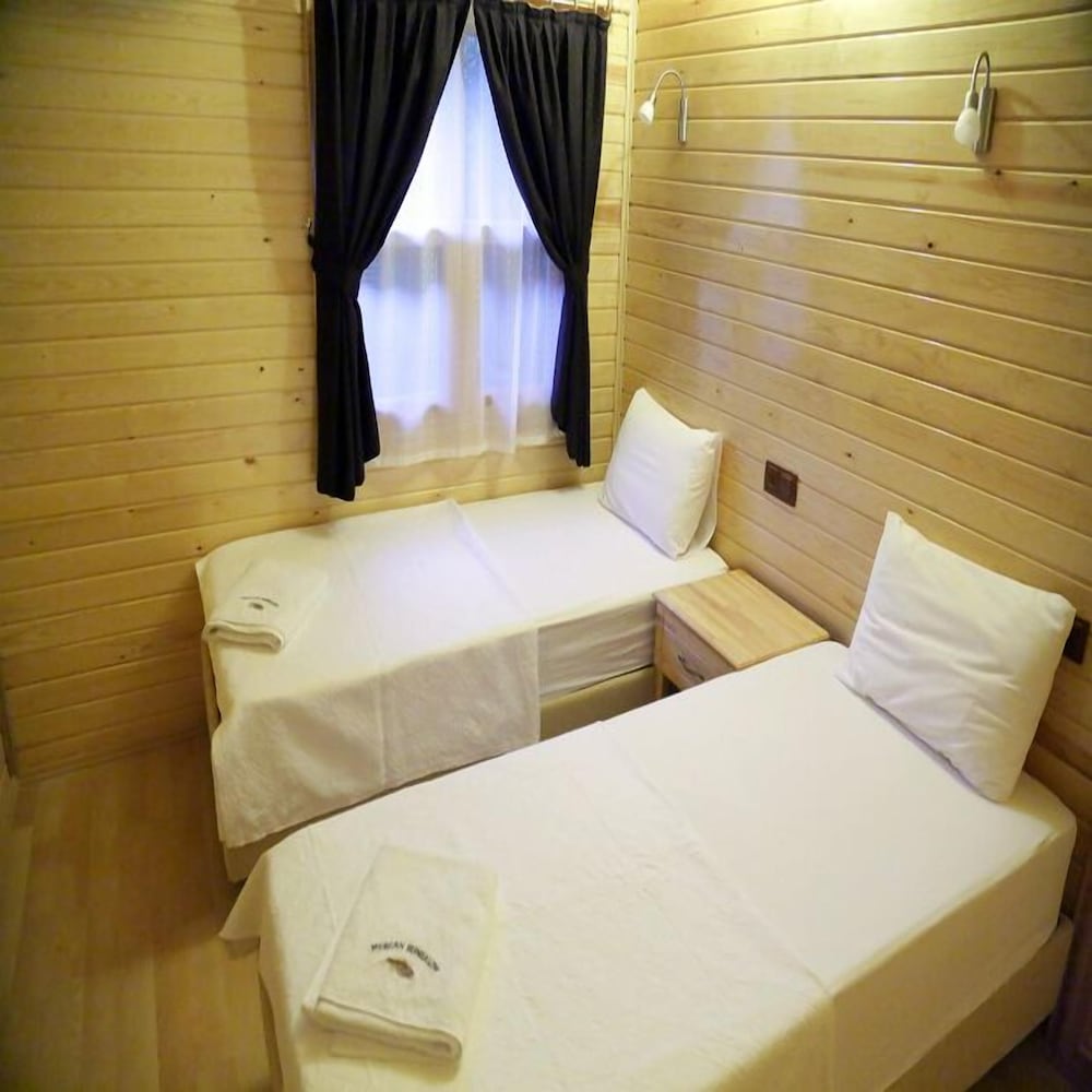 Deluxe Triple Room photo 3