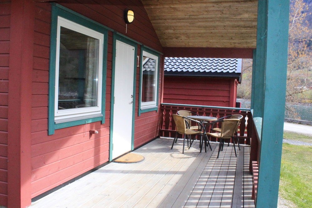 Basic Cabin (Hytte 1, Private WC, Shared Bathroom) photo 2