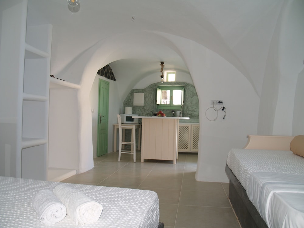 Triple Room - Photo 3