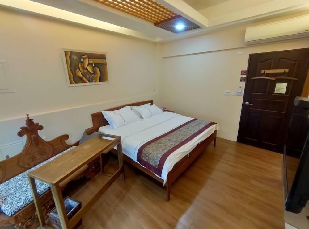 Comfort Double Room (201)