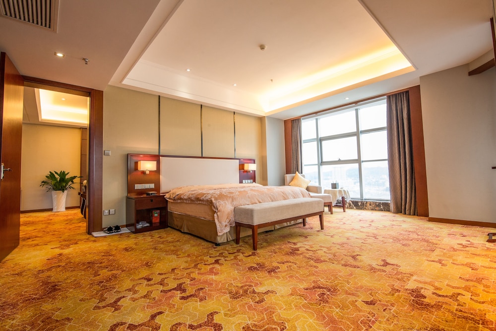 Deluxe Suite photo 1