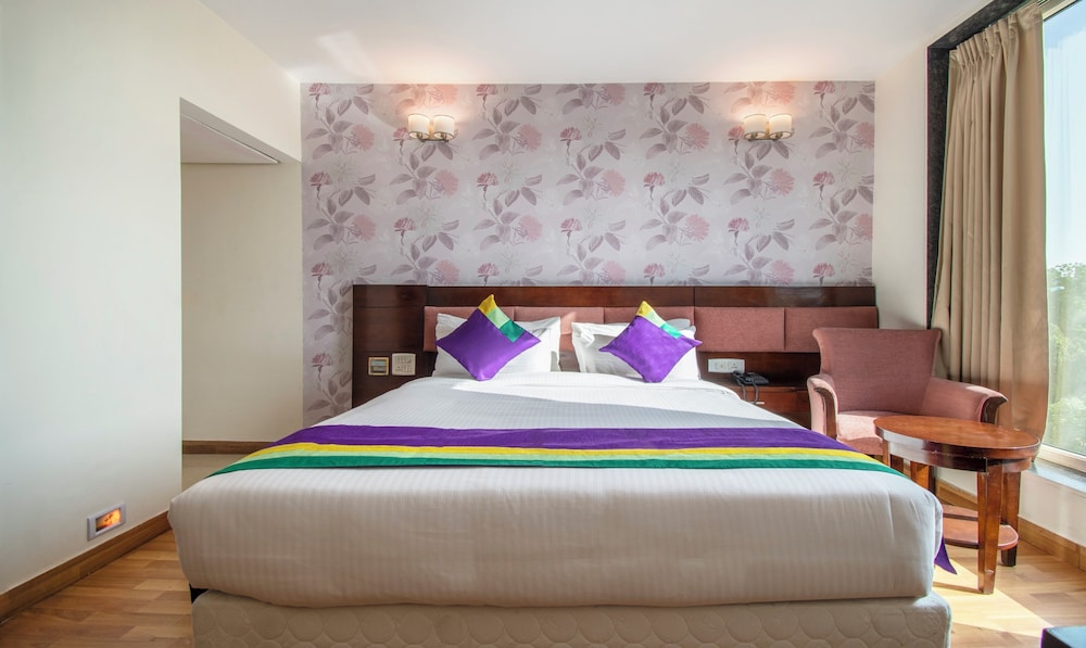 Deluxe Room - Photo 1