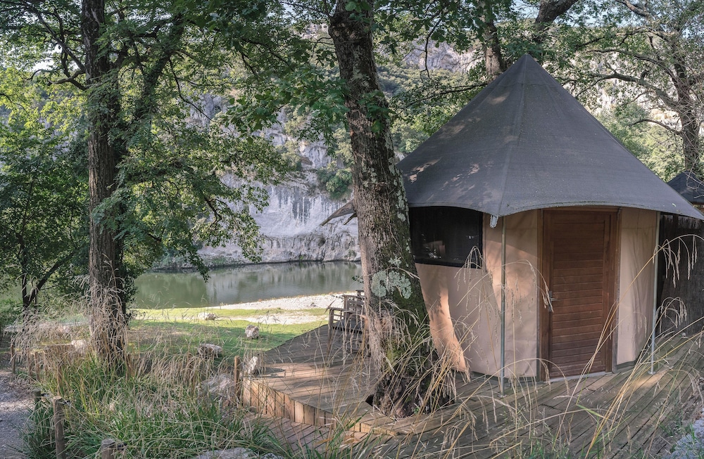 Economy tent (Guetteur)