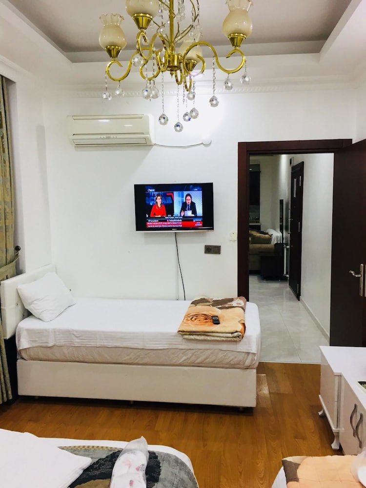 Family Apartment, 1 Bedroom photo 3