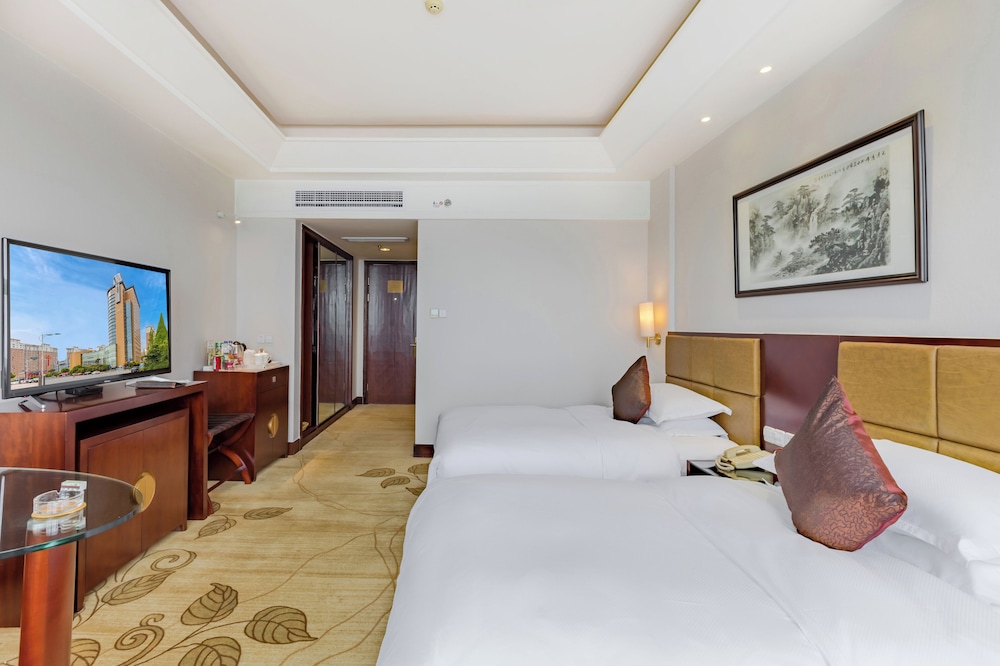 Basic Double or Twin Room, City View