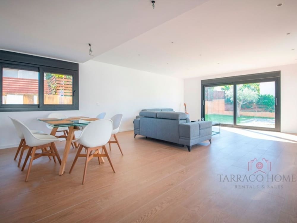 Villa photo 3