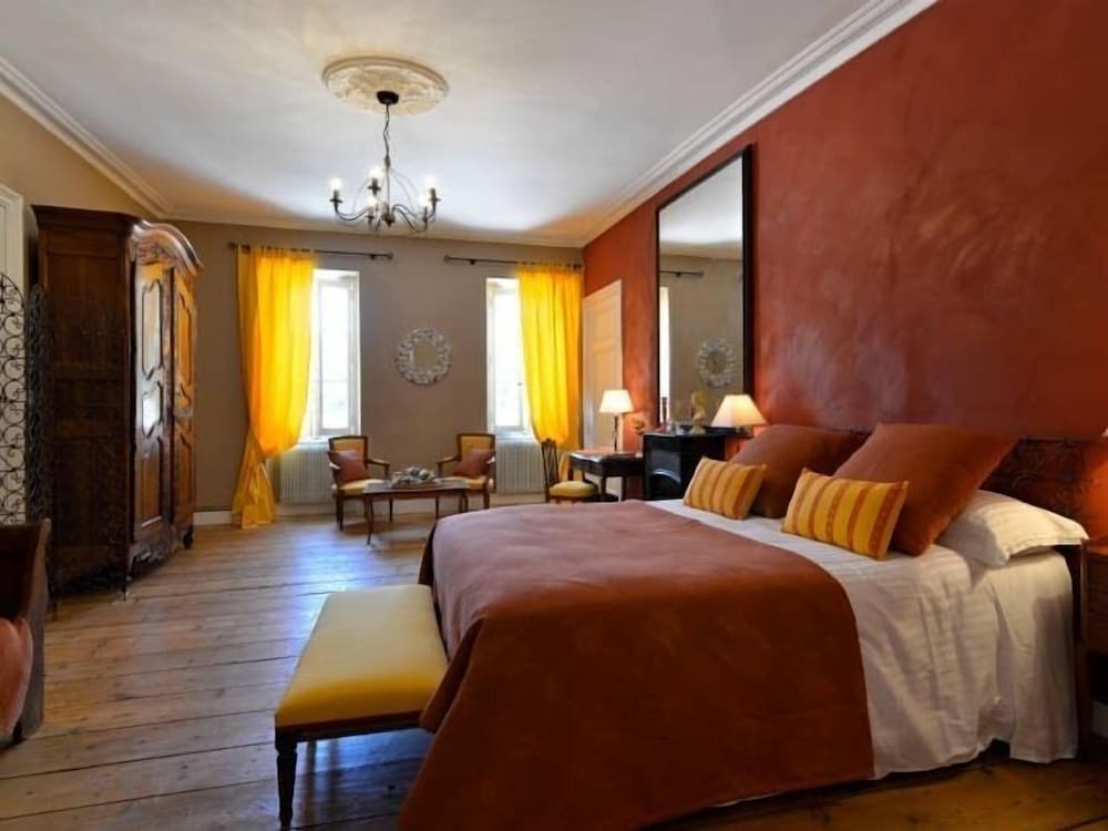 Deluxe Suite, Ensuite, Courtyard View (La Provençale) photo 1