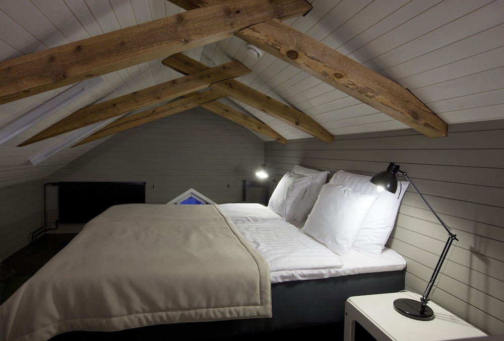 Design Studio Suite, 1 Queen Bed photo 2