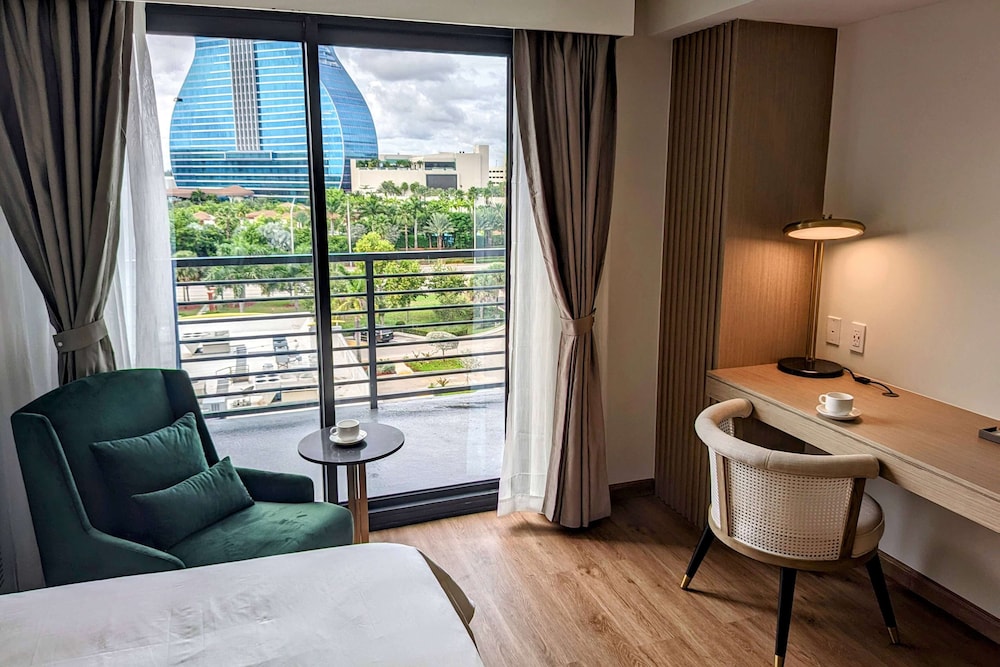 Room, 2 Double Beds, Non Smoking, Balcony - Photo 13