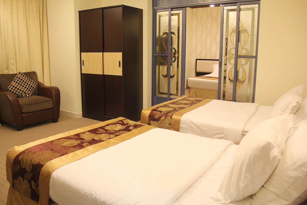 Deluxe Suite photo 1