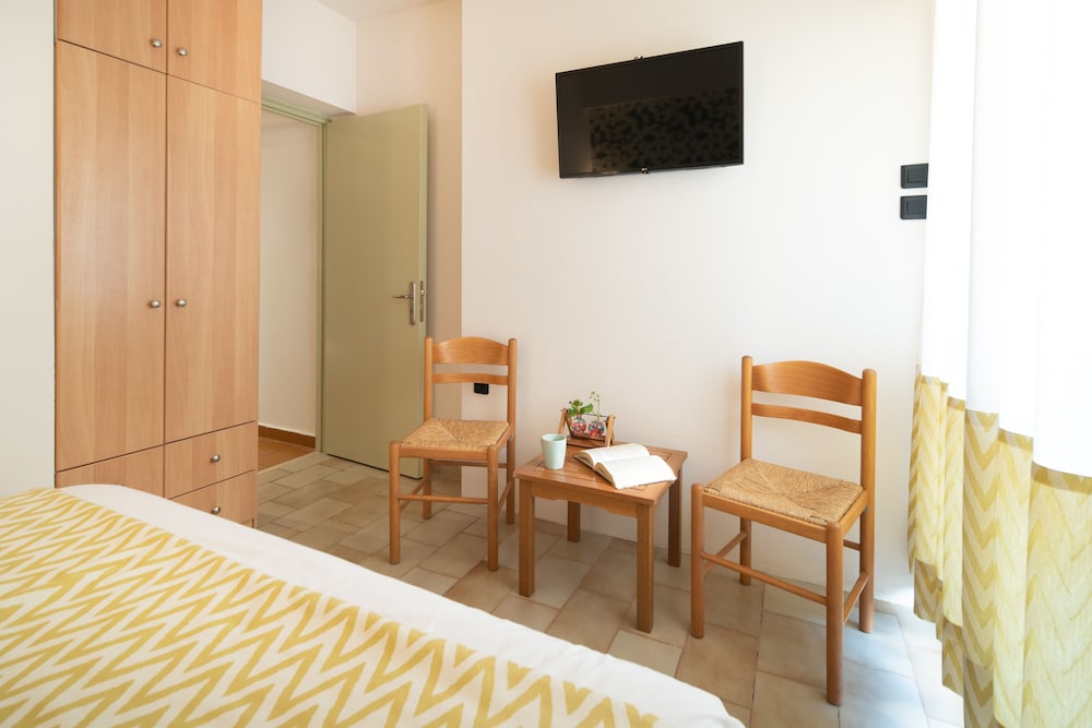 Apartment, 1 Bedroom, Mountain View photo 2