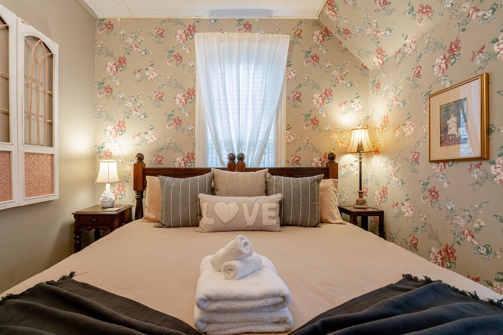 The Birds Nest Room photo 3
