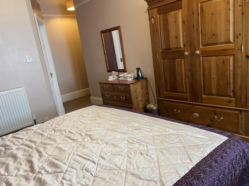 Luxury Double Room, Ensuite, Sea View (Room 17) photo 3