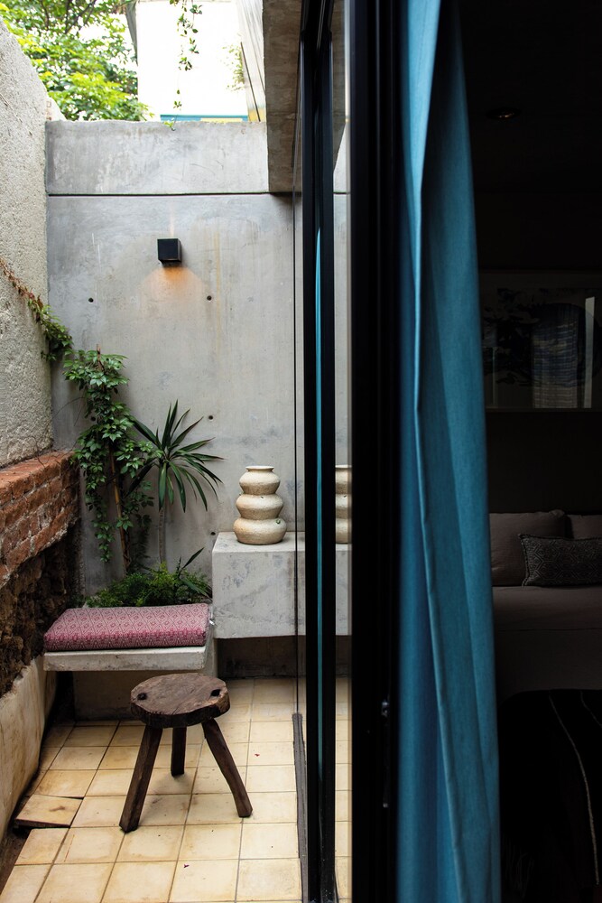 Deluxe Double Room, 1 Queen Bed, Patio photo 3