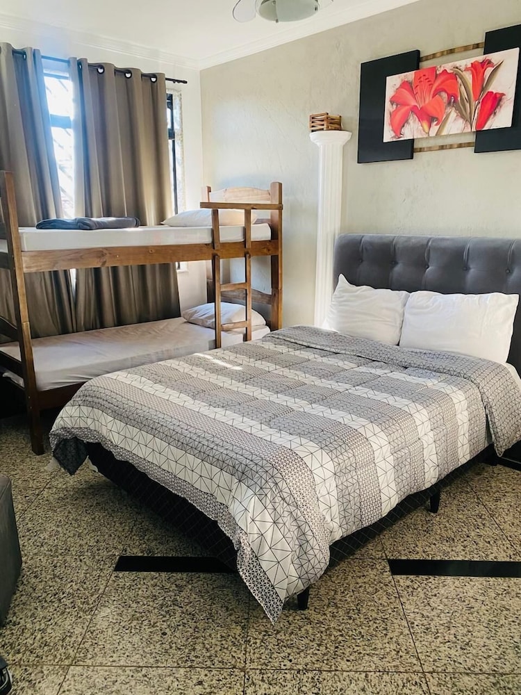 Classic Quadruple Room photo 1