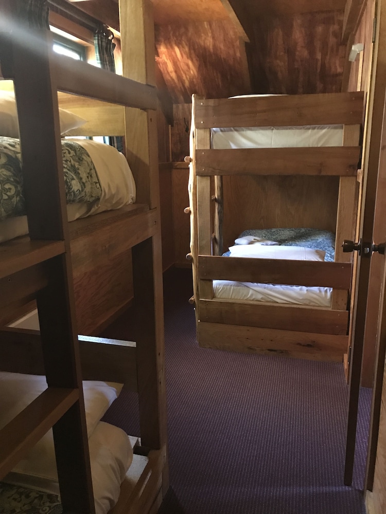 Two Storey Cabin photo 3