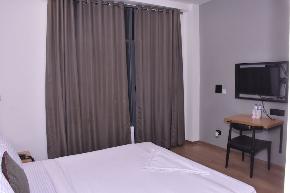 Deluxe Room - Photo 4