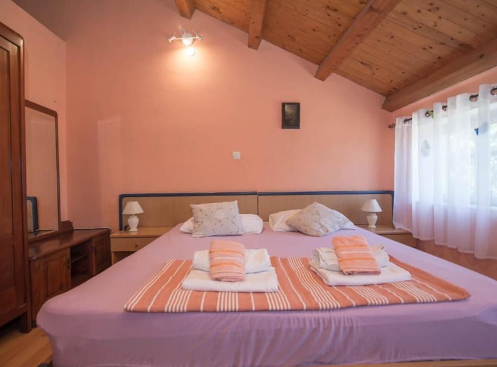 Apartment (Apartment with Balcony)