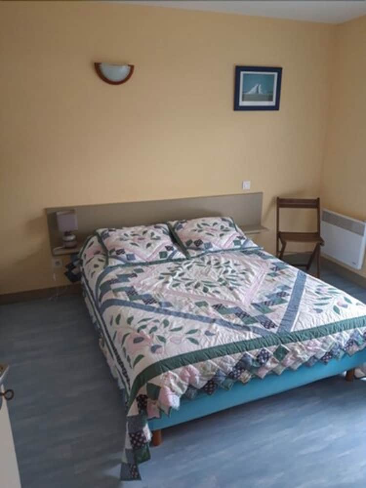 Triple Room (Herm)
