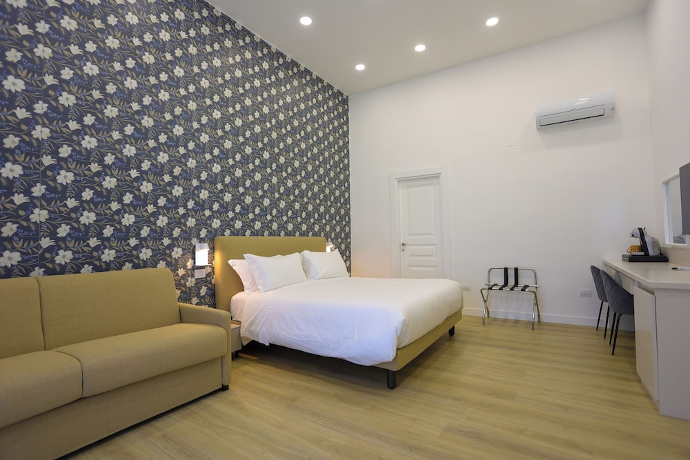 Superior Room, Balcony, City View