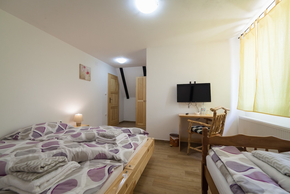 Triple Room - Photo 3