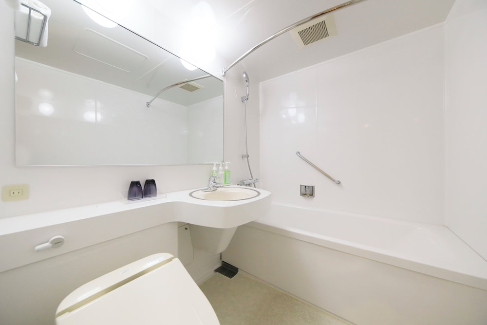 Standard Twin Room, Non Smoking - Photo 5
