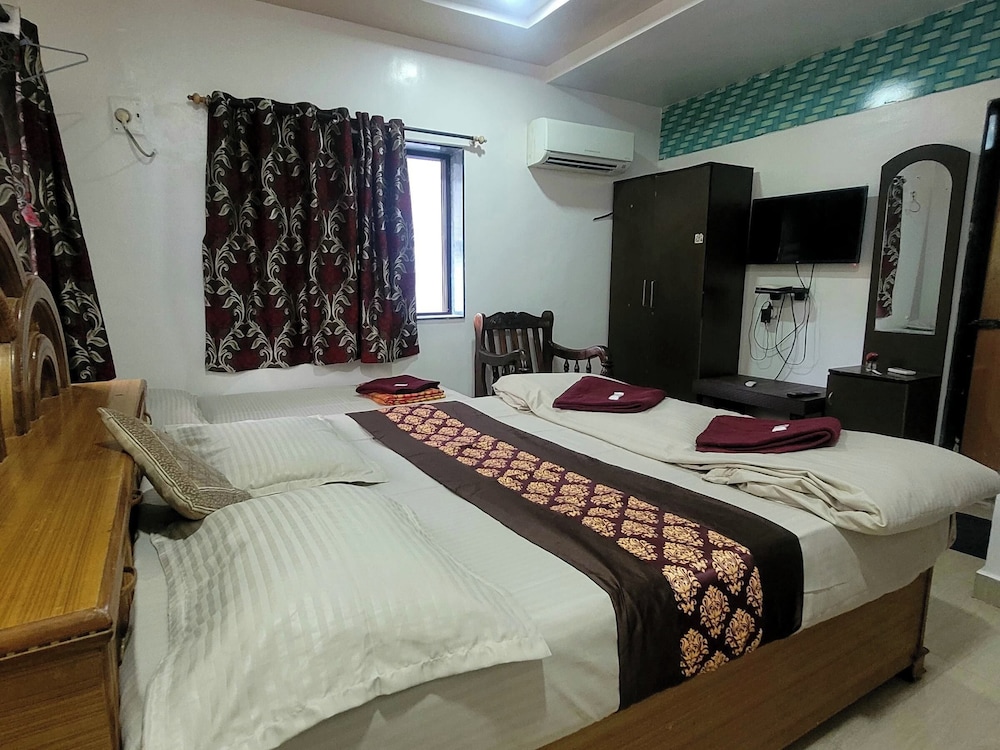 Triple Bed Non AC Room - Photo 4