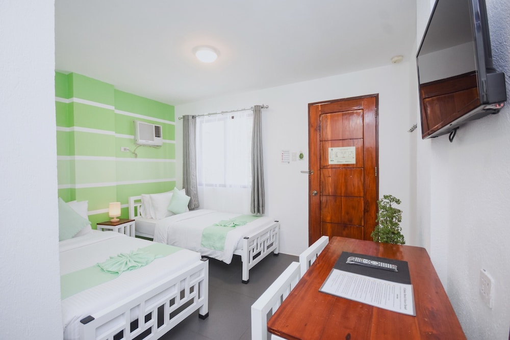 Deluxe Double or Twin Room, 2 Twin Beds photo 2