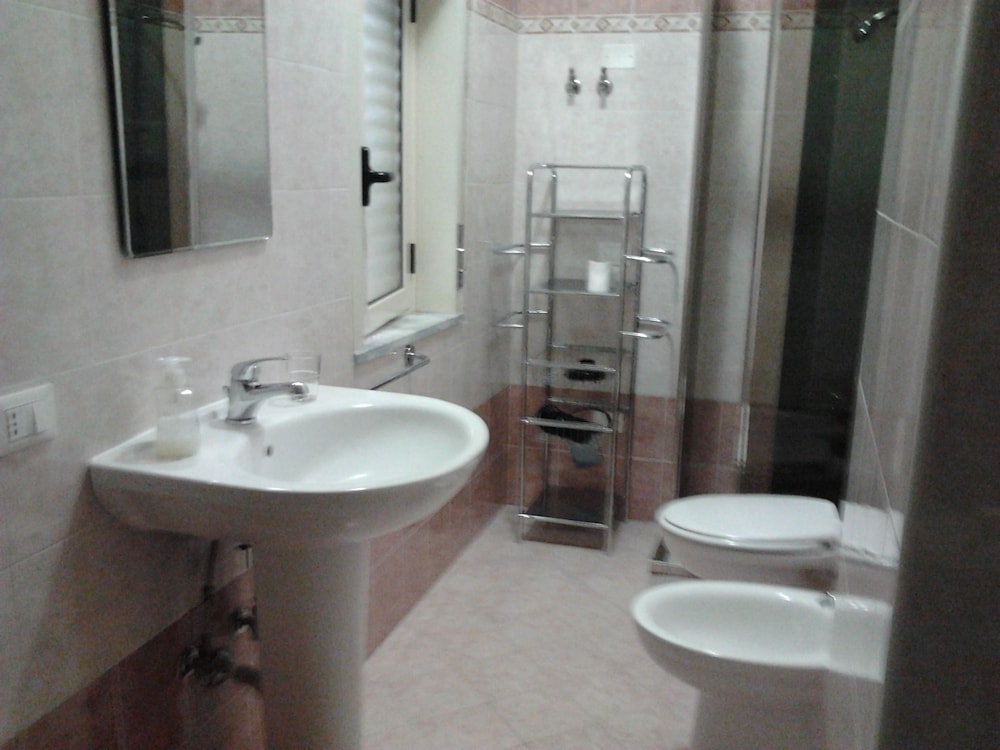 Basic Quadruple Room, Private Bathroom, Oceanfront