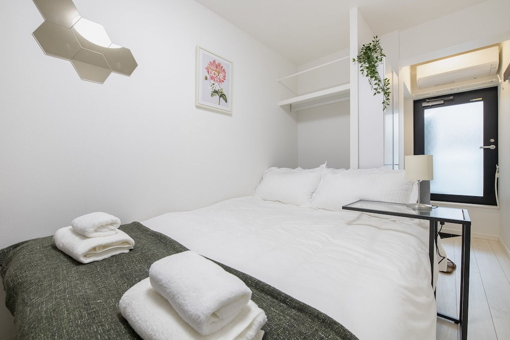 City Double Room, Non Smoking (302) photo 3
