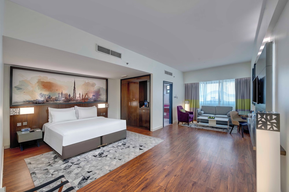 Junior Suite, 1 King Bed, Non Smoking photo 1