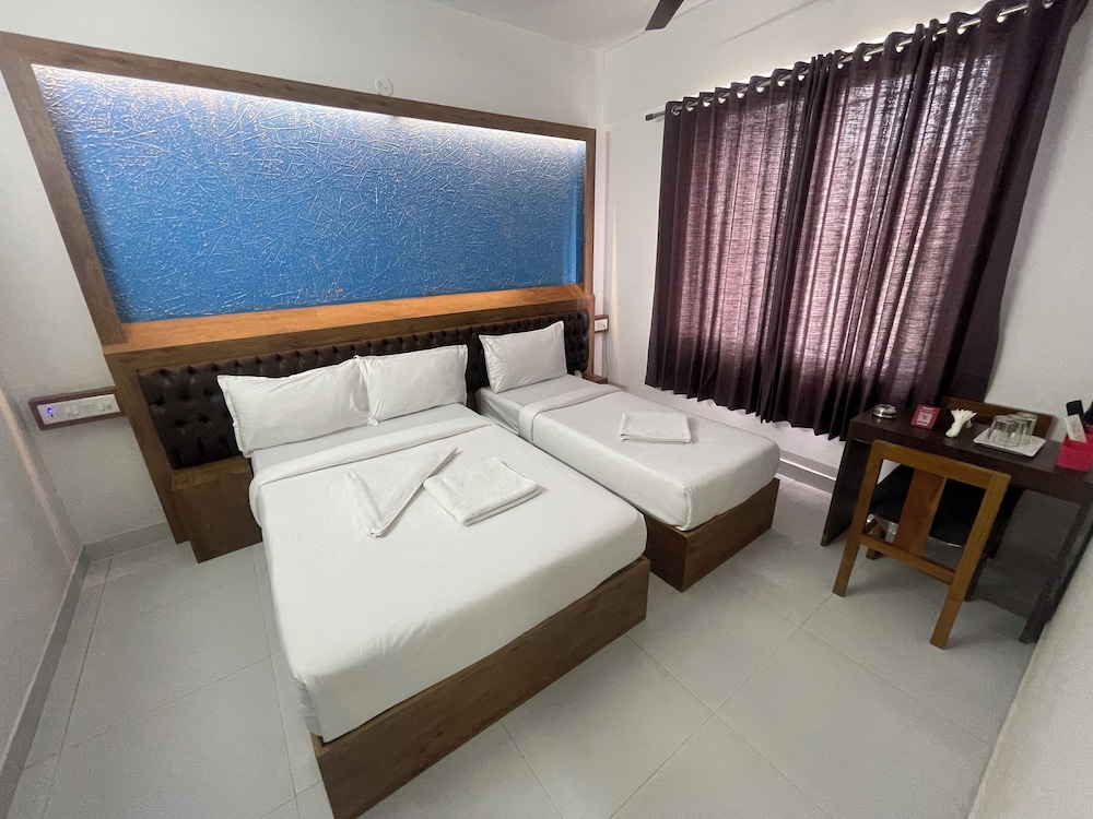 Deluxe Triple Room - Photo 7