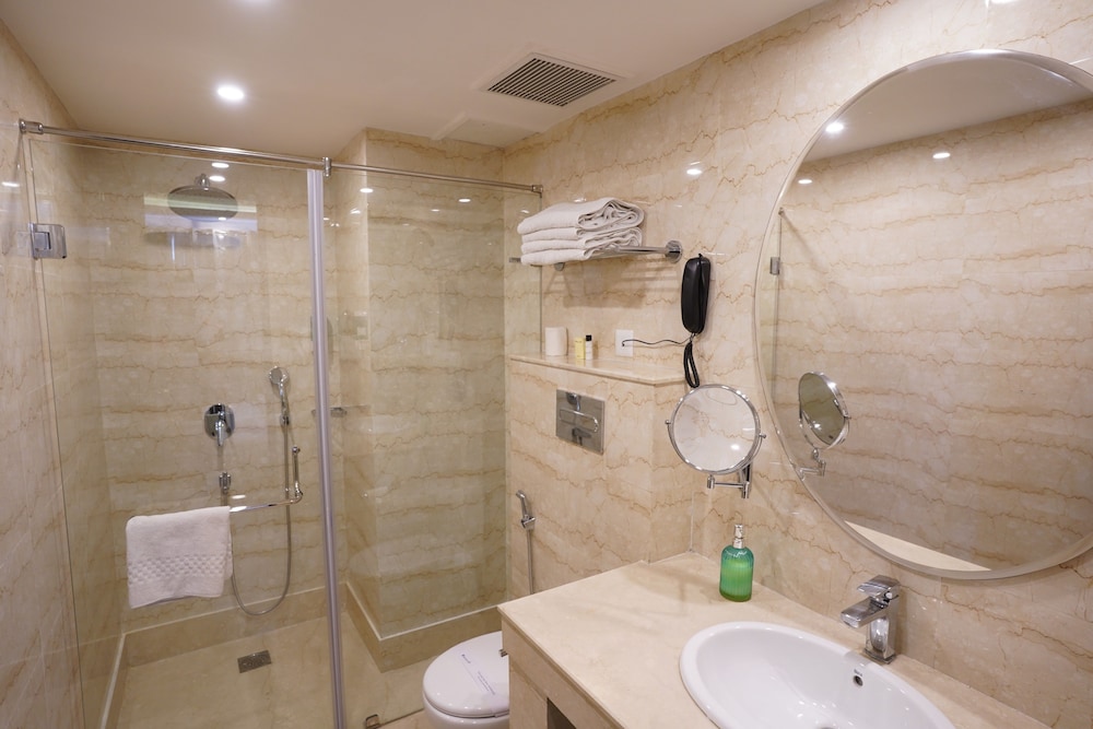 Studio Suite, 1 Bedroom, Accessible, City View - Photo 7