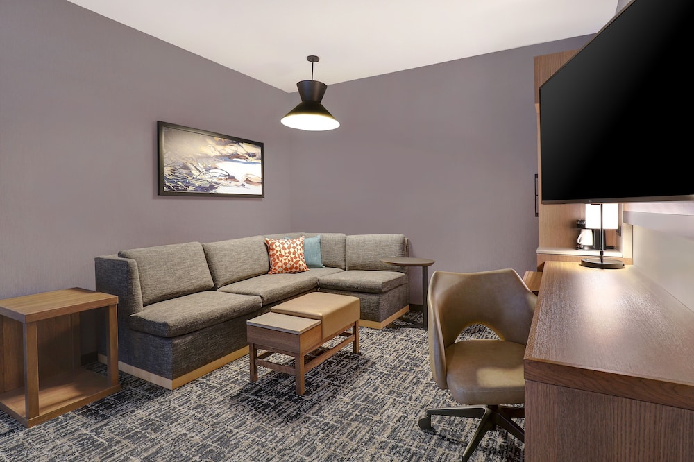 Suite, 2 Queen Beds with Sofa bed, Accessible, Bathtub - Photo 7