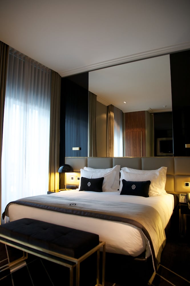 Superior Single Room