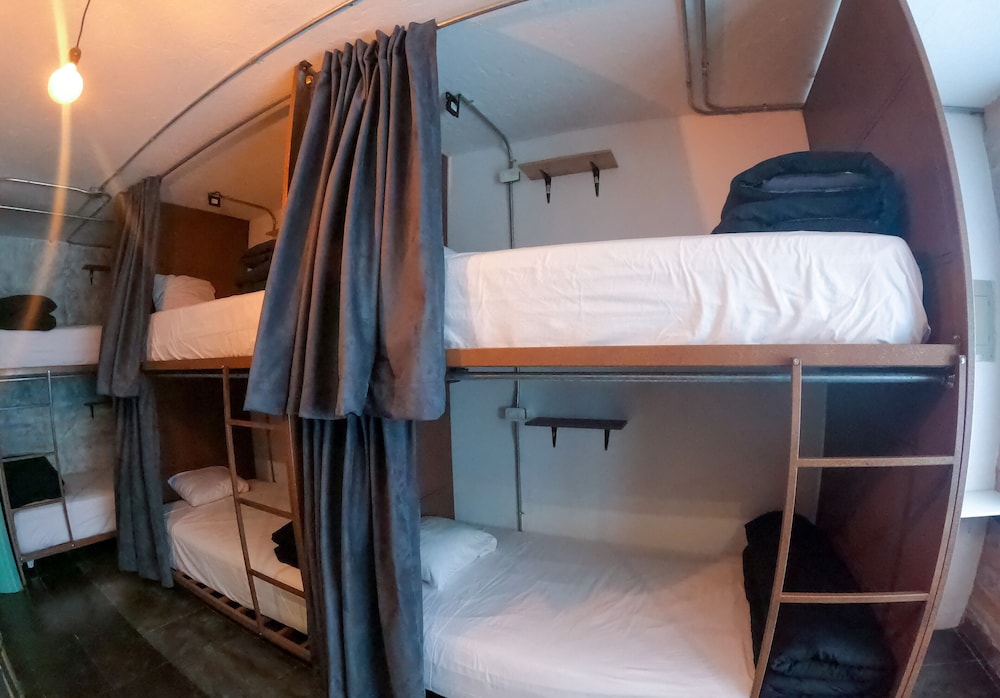 Shared Dormitory, Mixed Dorm, Shared Bathroom photo 3
