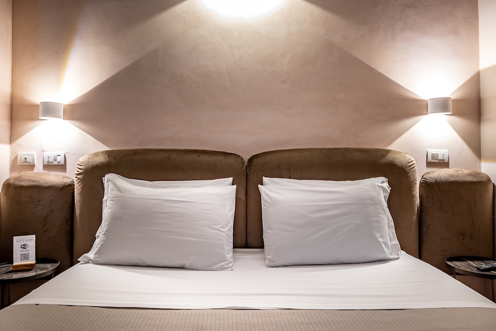 Superior Double or Twin Room, Garden View - Photo 10