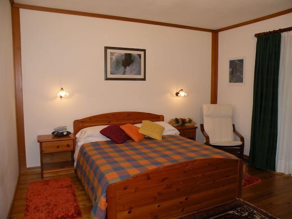 Double Or Twin Room, 1 Queen Bed, Non Smoking photo 2