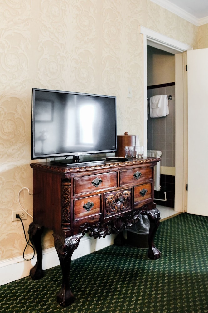 Standard Room, 1 Queen Bed - Photo 3