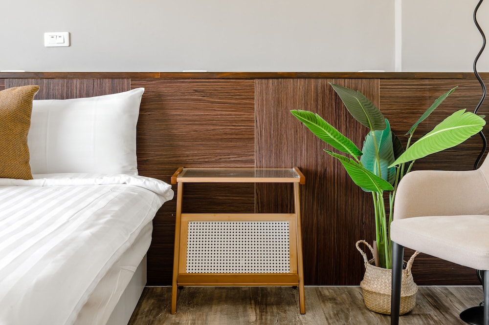 Suite with Balcony - Photo 10