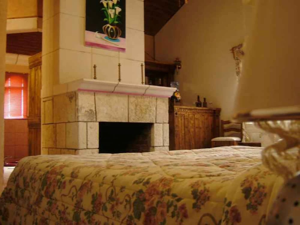 Superior Cabin, 1 King Bed, Valley View