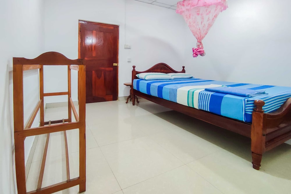 Basic Double Room photo 2